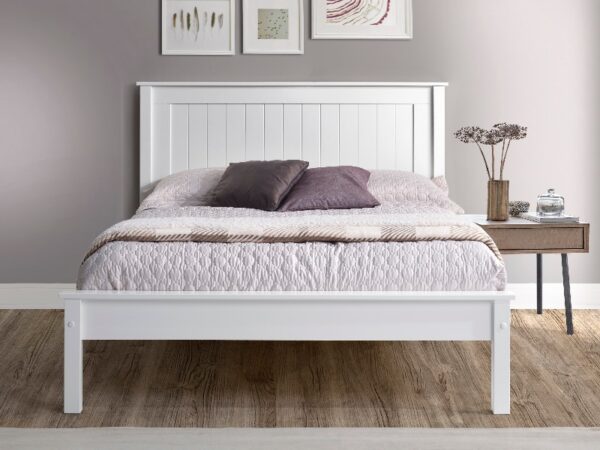 Limelight Taurus Low End White